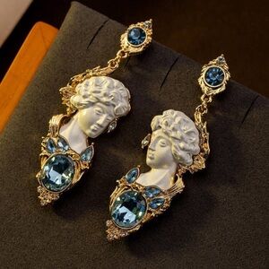 Vintage Hand-Painted White Earrings.